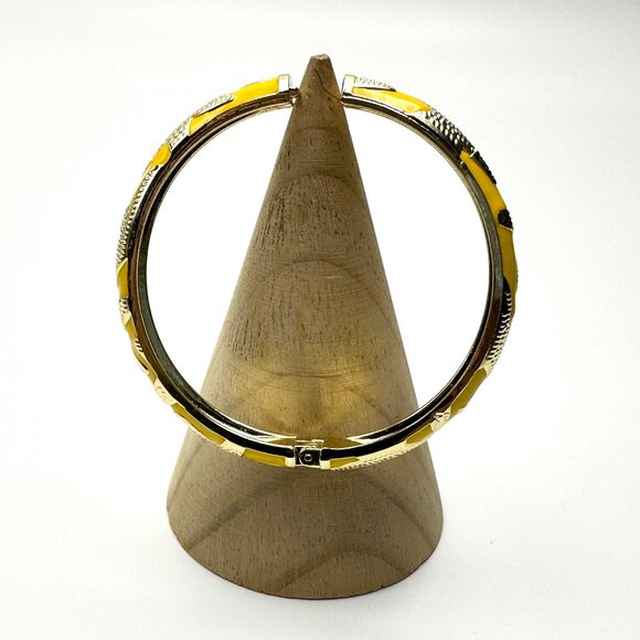 Golden Sunshine Starfish Clamper Bracelet — Size 7 1/4 — EUC - Picture 4 of 7